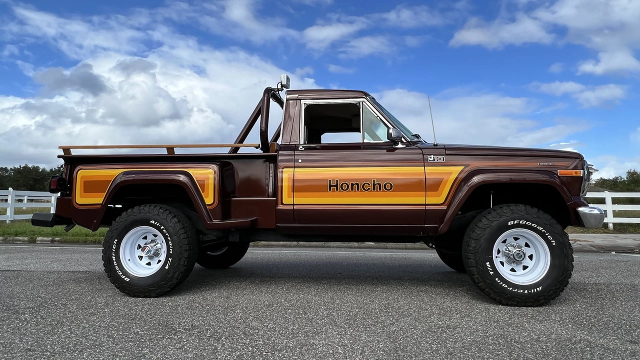 1981 Jeep SJ Gladiator - Image 2 of 22