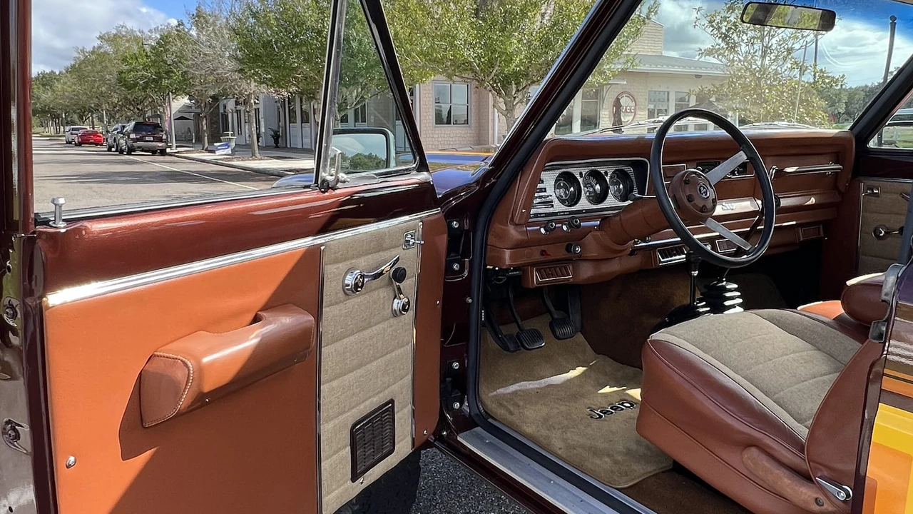 1981 Jeep SJ Gladiator - Image 9 of 22