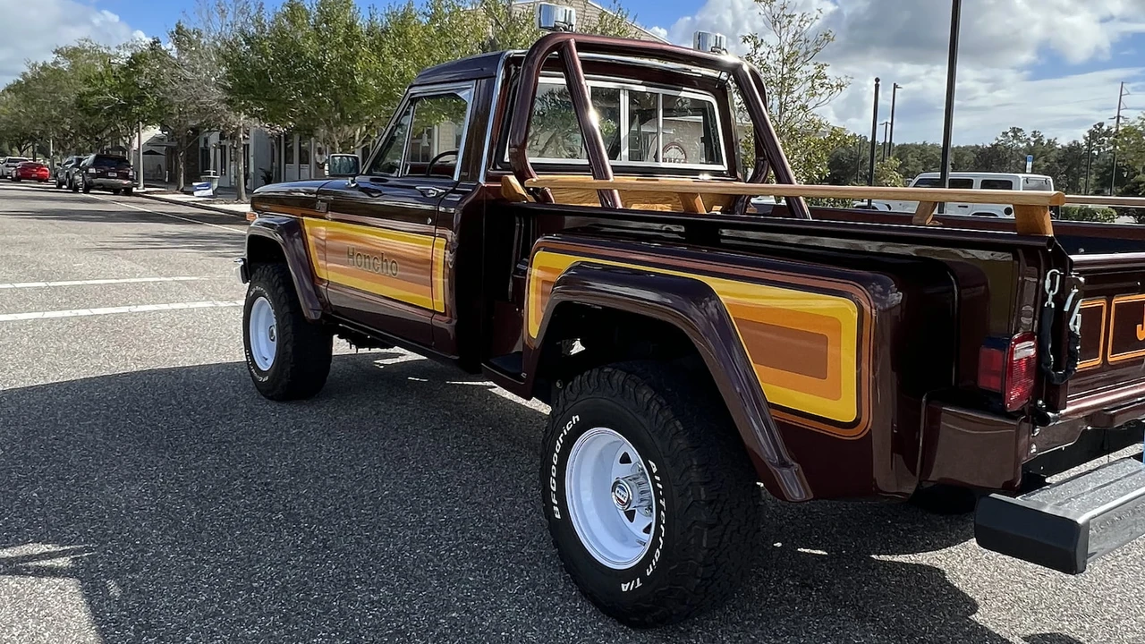 1981 Jeep SJ Gladiator - Image 13 of 22