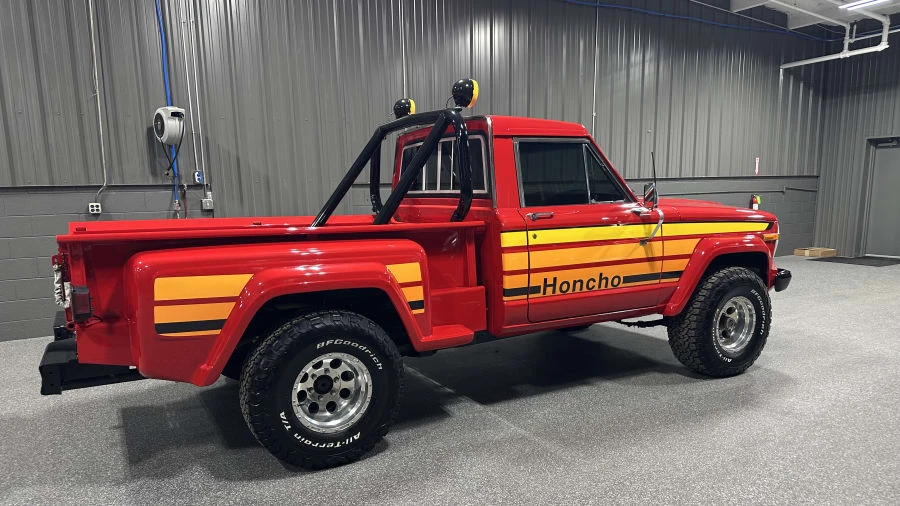 1981 Jeep SJ Gladiator - Image 9 of 31