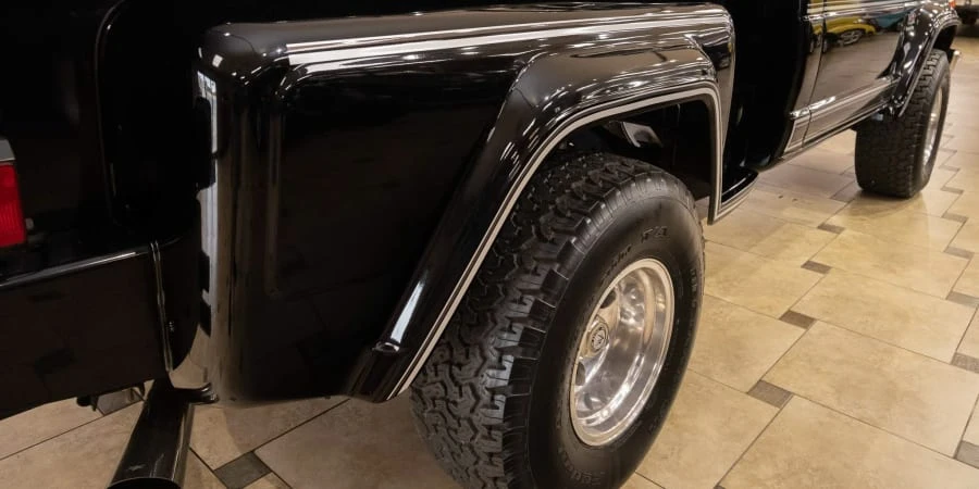 1981 Jeep SJ Gladiator - Image 10 of 31