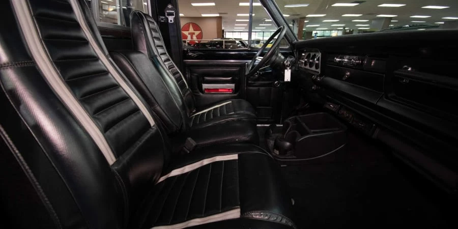 1981 Jeep SJ Gladiator - Image 13 of 31