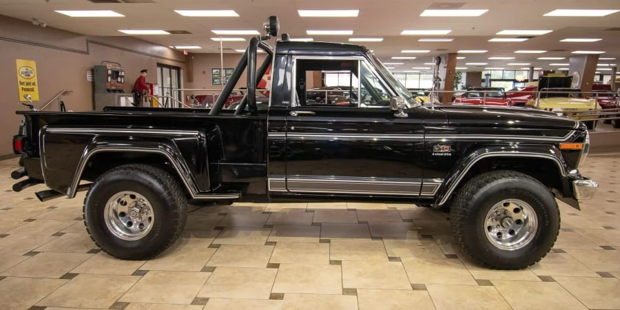 1981 Jeep SJ Gladiator - Image 2 of 31