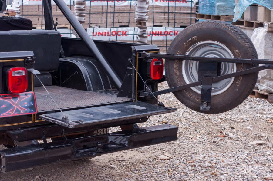 1981 Jeep CJ8 Scrambler - Image 9 of 20