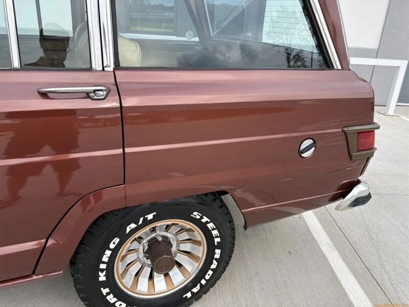 1981 Jeep SJ Wagoneer - Image 13 of 21
