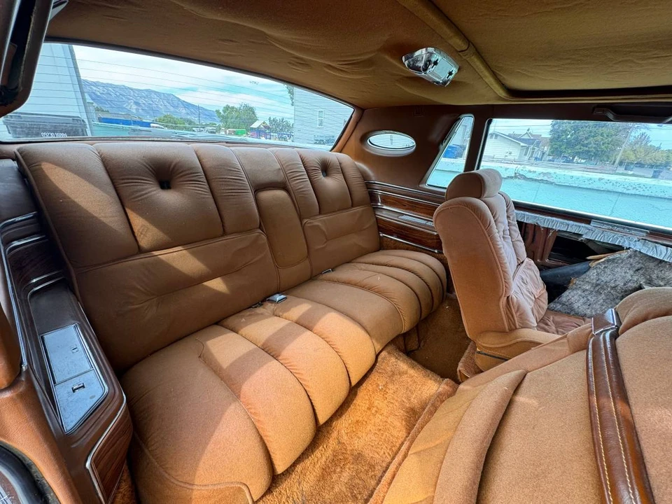 1981 Lincoln Continental Mark VI - Image 19 of 24