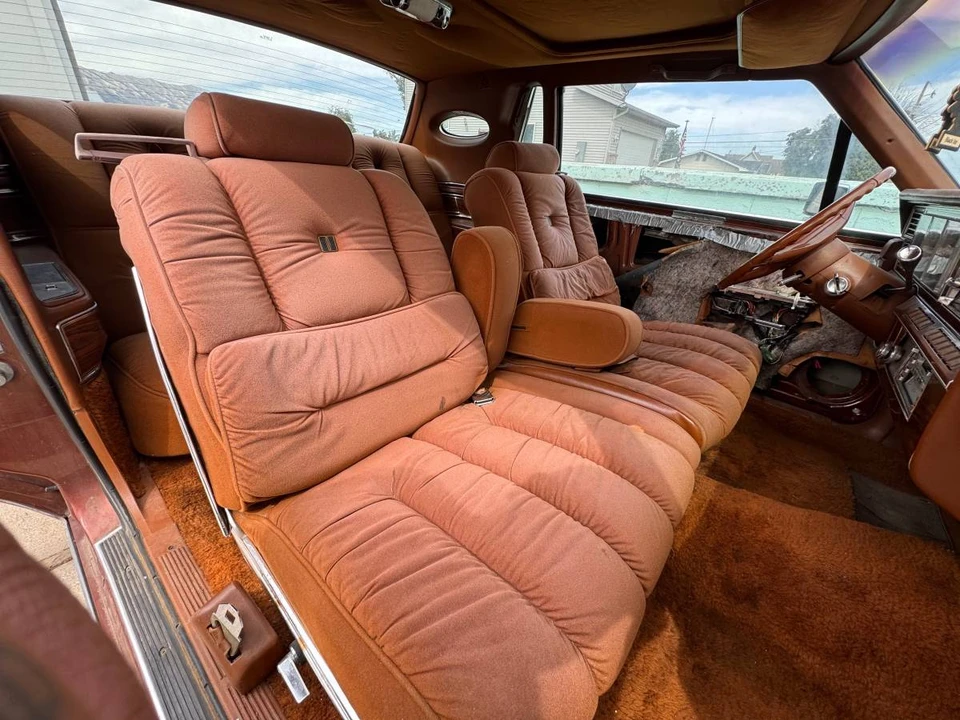 1981 Lincoln Continental Mark VI - Image 21 of 24