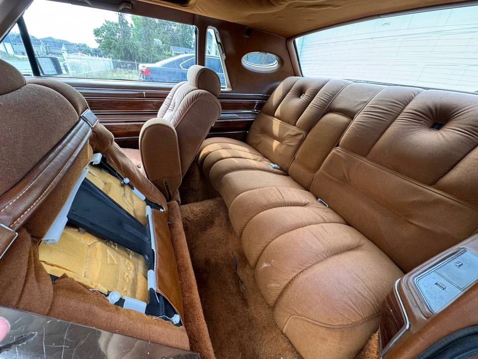 1981 Lincoln Continental Mark VI - Image 18 of 24