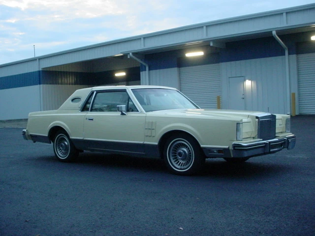 1981 Lincoln Continental Mark VI - Image 2 of 4