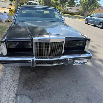 1981 Lincoln Continental Continental 2 dors