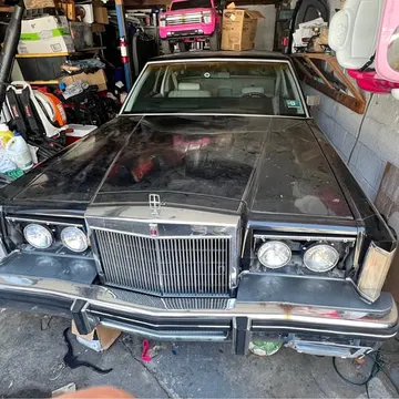 1981 Lincoln Continental Mark V