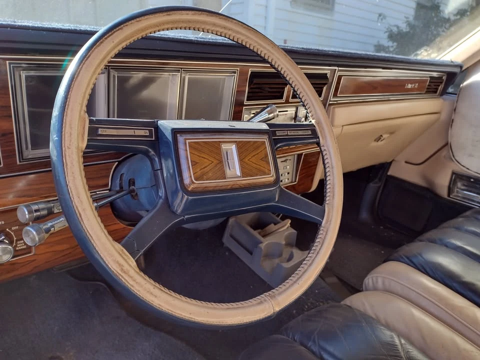 1981 Lincoln Continental Mark VI - Image 2 of 6