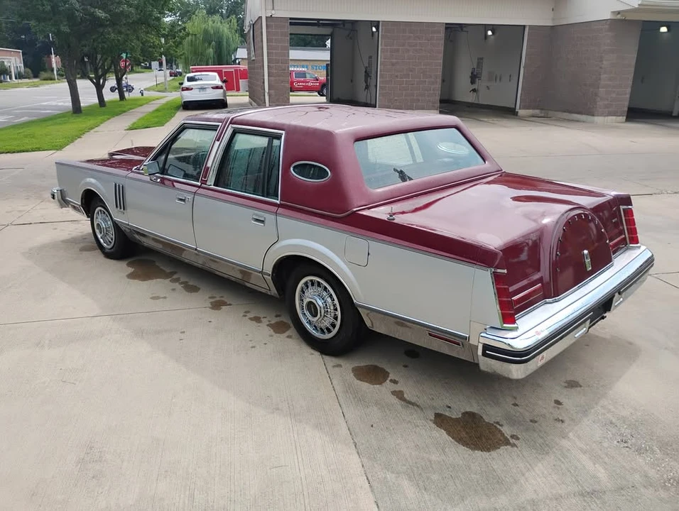 1981 Lincoln Continental Mark VI - Image 7 of 19