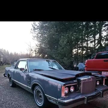 1981 Lincoln Continental Givenchy