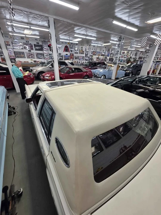 1981 Lincoln Continental Mark VI - Image 3 of 12
