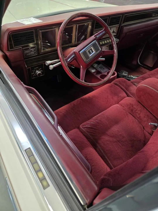 1981 Lincoln Continental Mark VI - Image 10 of 12