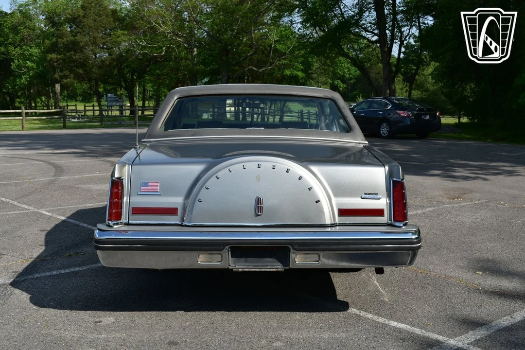 1981 Lincoln Continental Mark VI - Image 14 of 21