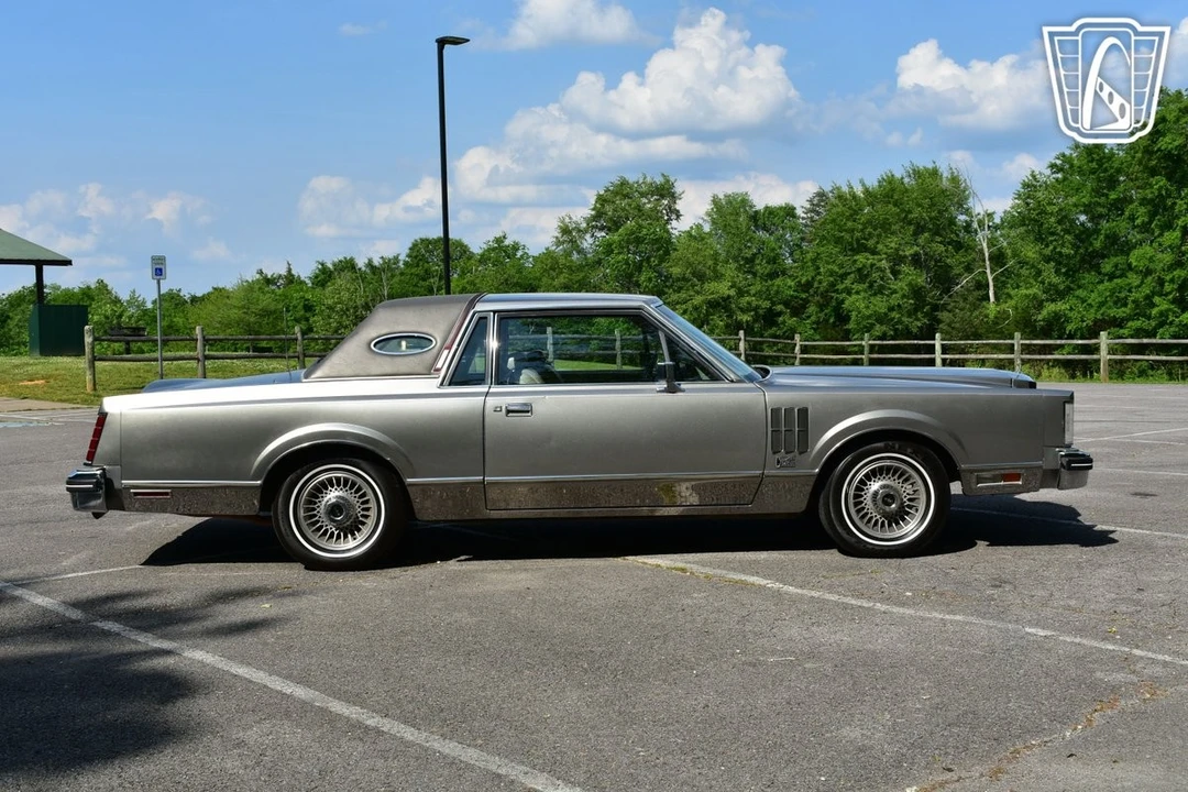 1981 Lincoln Continental Mark VI - Image 20 of 21