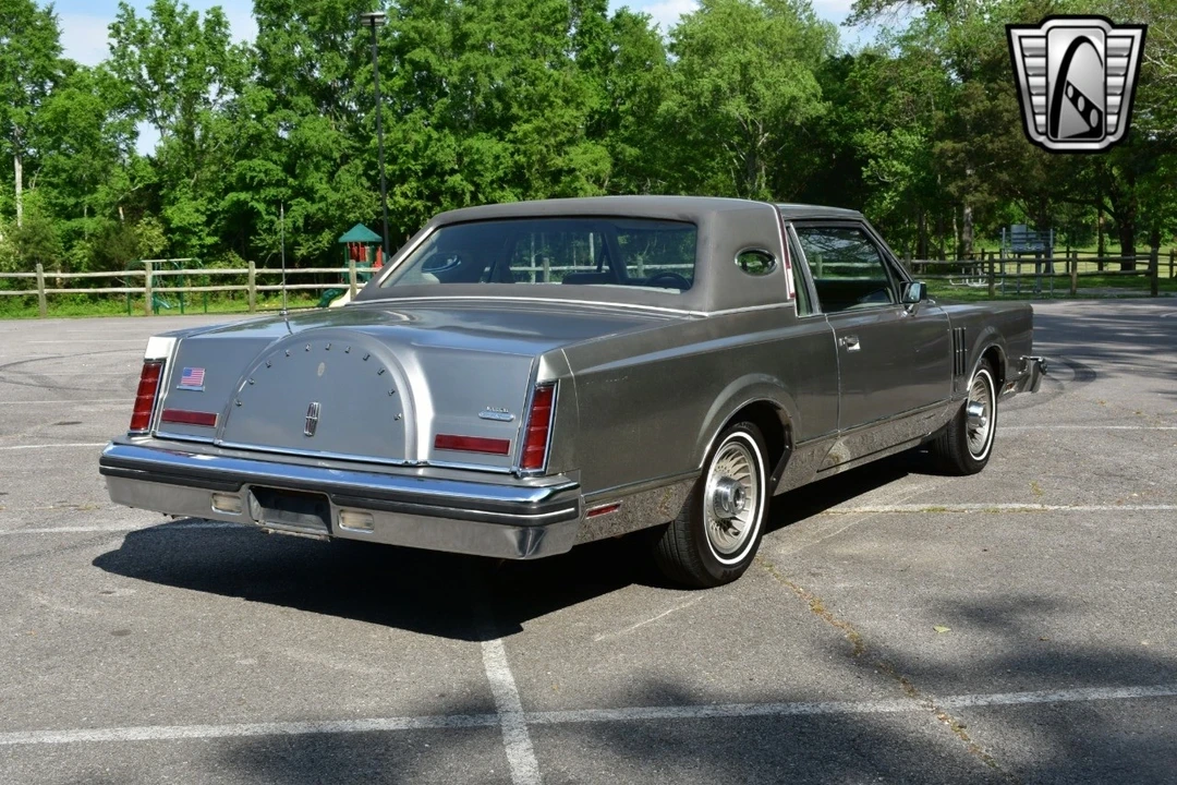 1981 Lincoln Continental Mark VI - Image 7 of 12