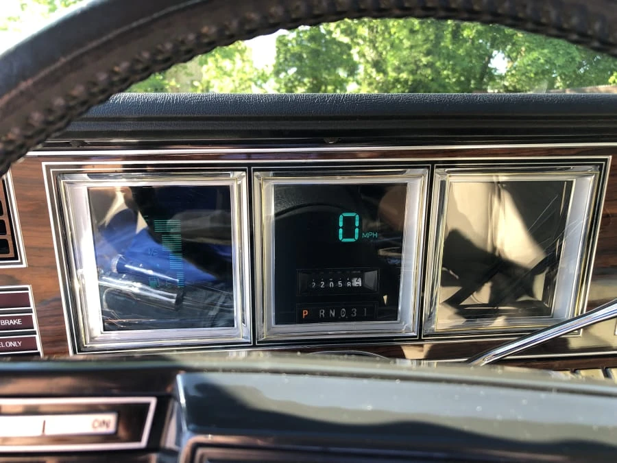 1981 Lincoln Continental Mark VI - Image 5 of 12