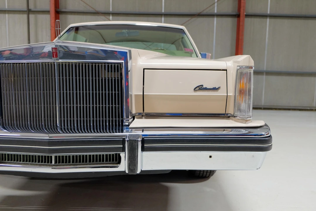 1981 Lincoln Continental Mark VI - Image 26 of 31
