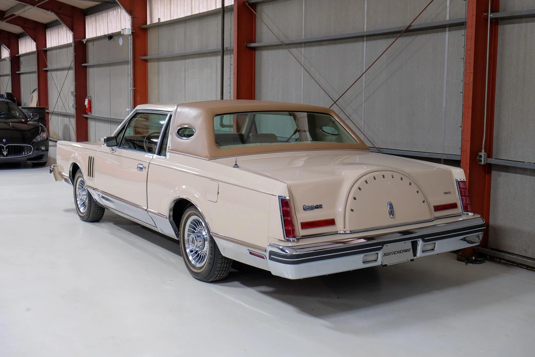 1981 Lincoln Continental Mark VI - Image 15 of 31