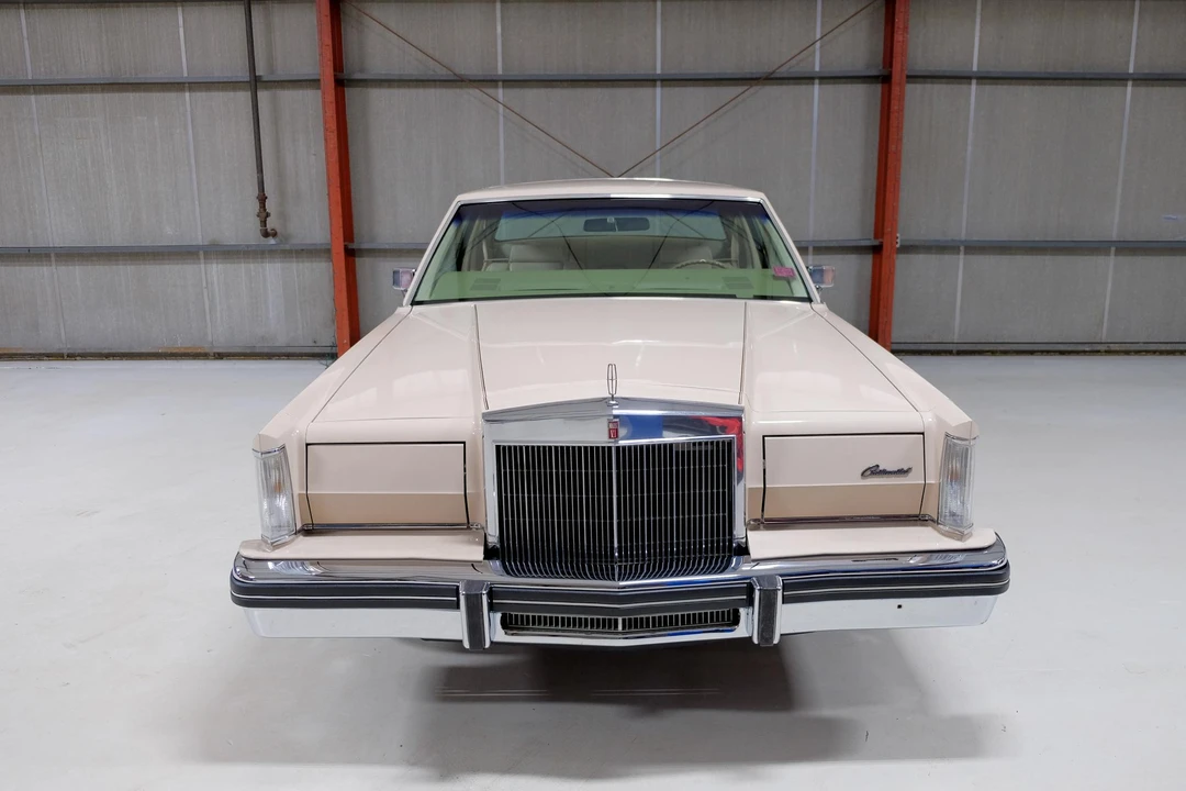 1981 Lincoln Continental Mark VI - Image 6 of 31