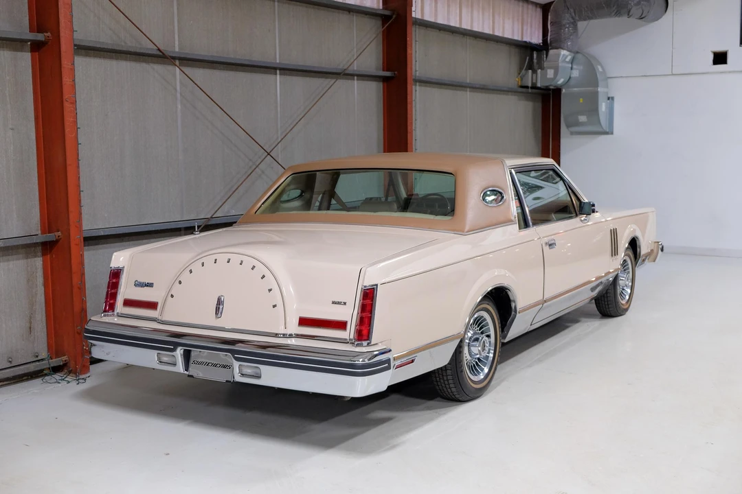 1981 Lincoln Continental Mark VI - Image 18 of 31