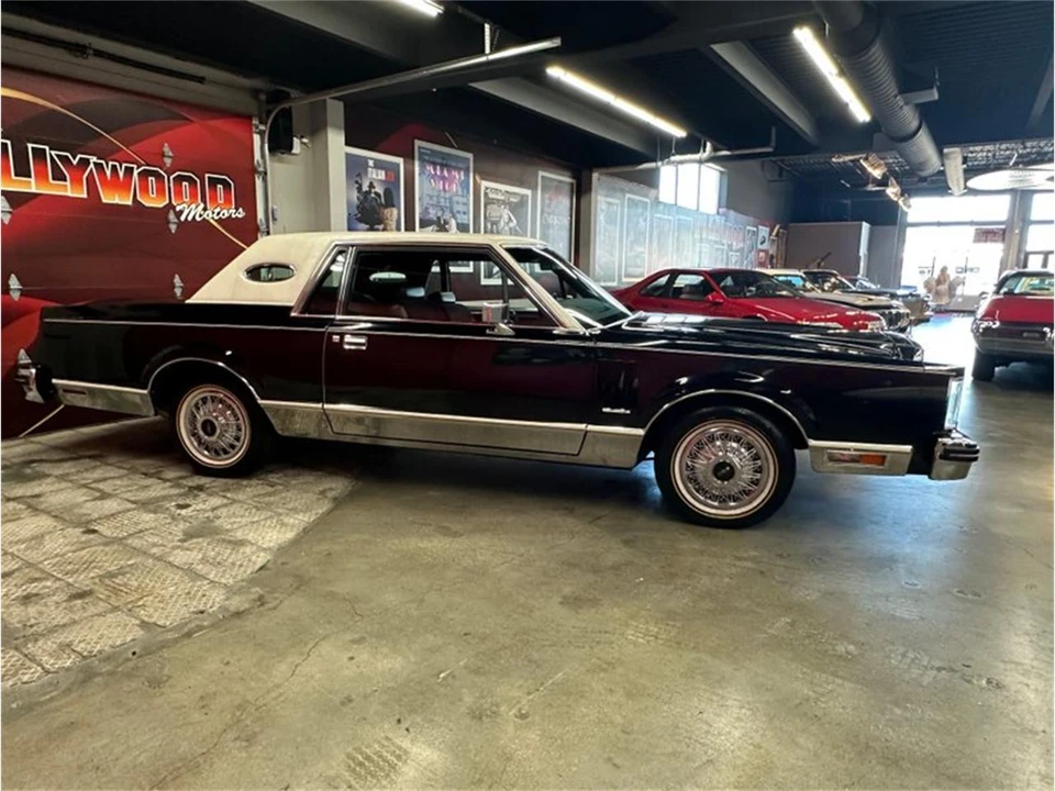 1981 Lincoln Continental Mark VI - Image 10 of 31