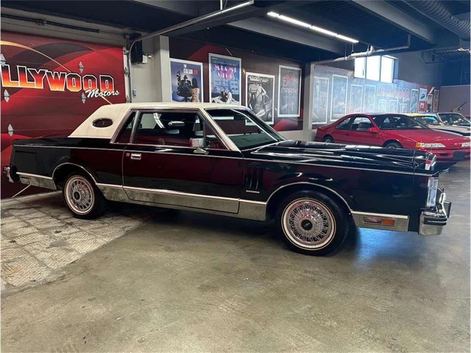 1981 Lincoln Continental Mark VI - Image 9 of 31