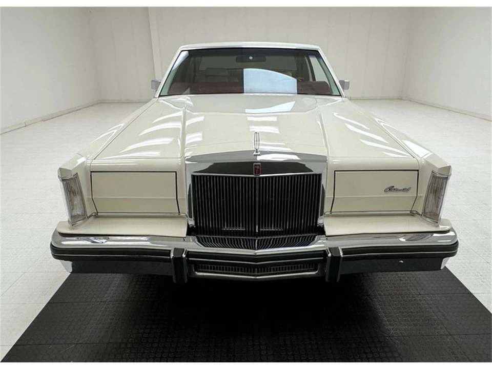 1981 Lincoln Continental Mark VI - Image 8 of 31