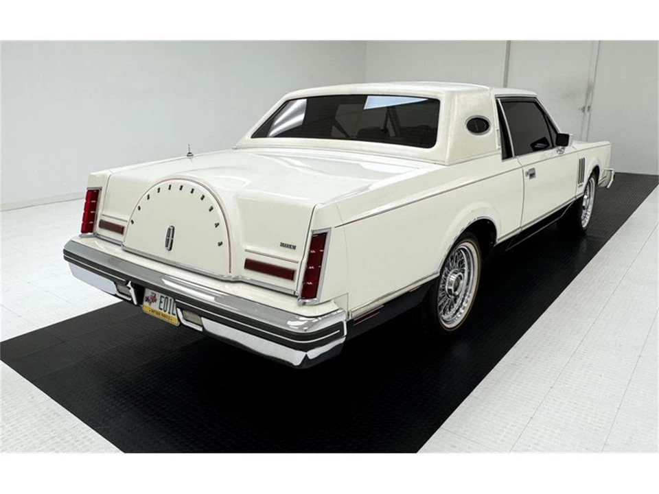 1981 Lincoln Continental Mark VI - Image 5 of 31