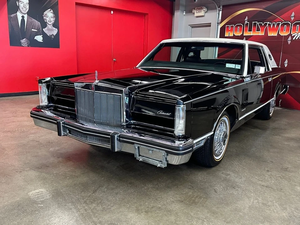 1981 Lincoln Continental Mark VI - Image 4 of 31