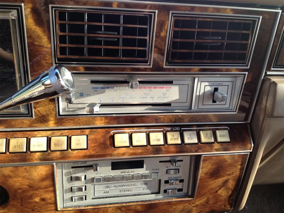 1981 Lincoln Town Car - Image 17 of 17