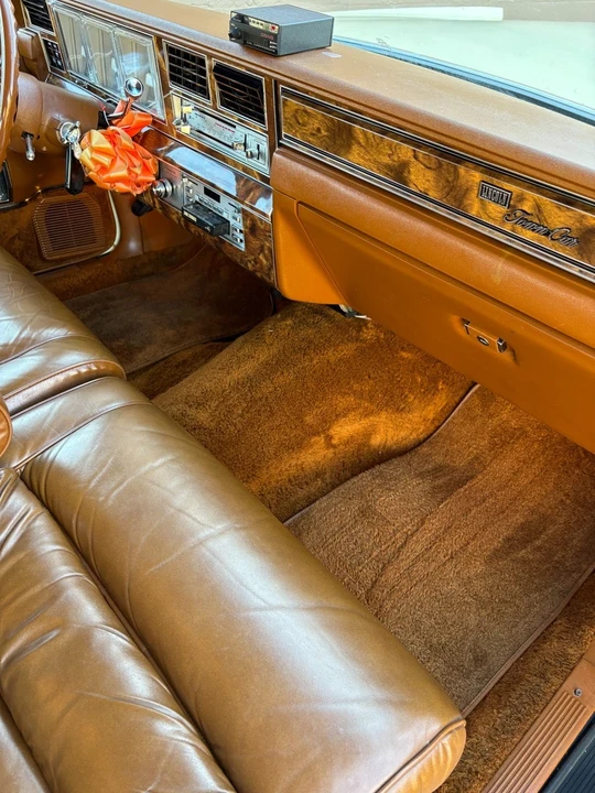 1981 Lincoln Town Car - Image 5 of 20