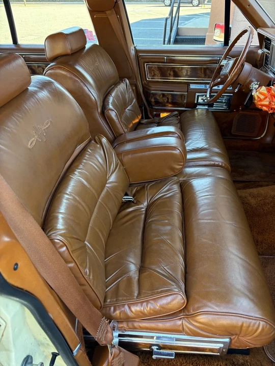 1981 Lincoln Town Car - Image 4 of 20