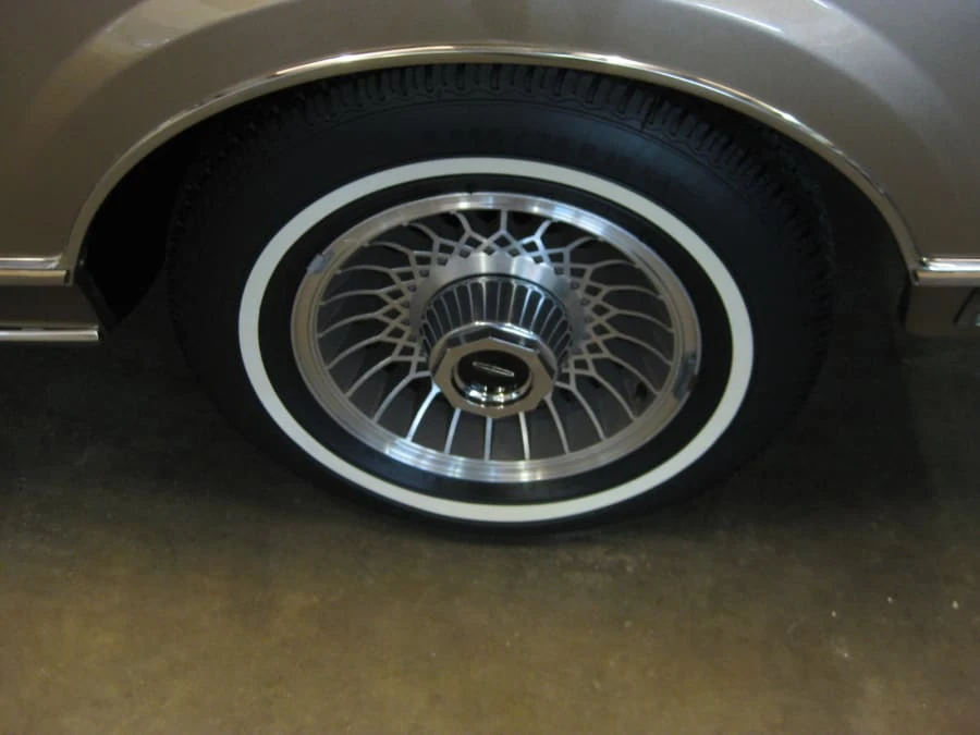 1981 Lincoln Town Car - Image 5 of 6