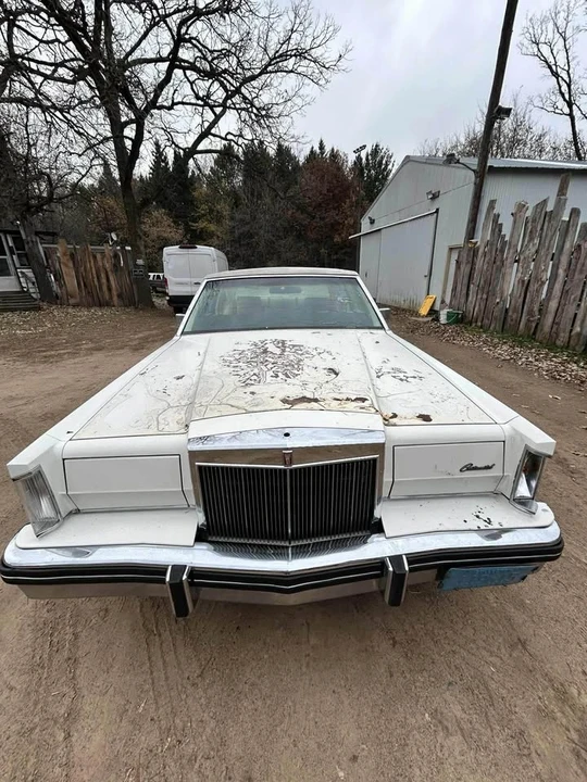1981 Lincoln Continental Mark VI - Image 9 of 20