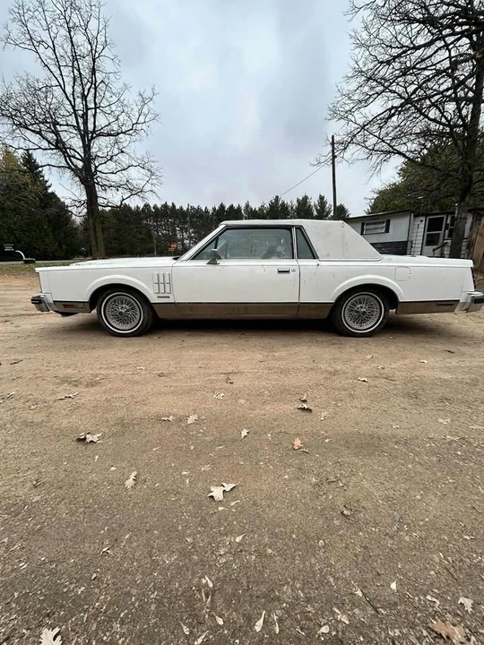 1981 Lincoln Continental Mark VI - Image 6 of 20