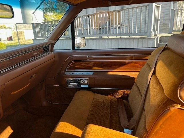 1981 Lincoln Continental Mark VI - Image 13 of 20