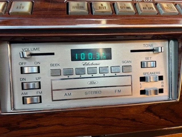 1981 Lincoln Continental Mark VI - Image 19 of 20