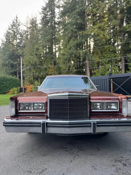 1981 Lincoln Town Car - Image 2 of 13