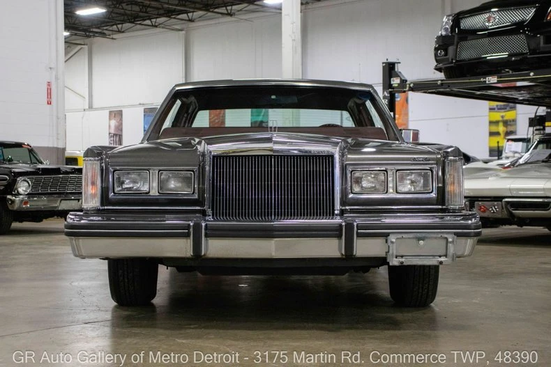 1981 Lincoln Town Car - Image 12 of 20