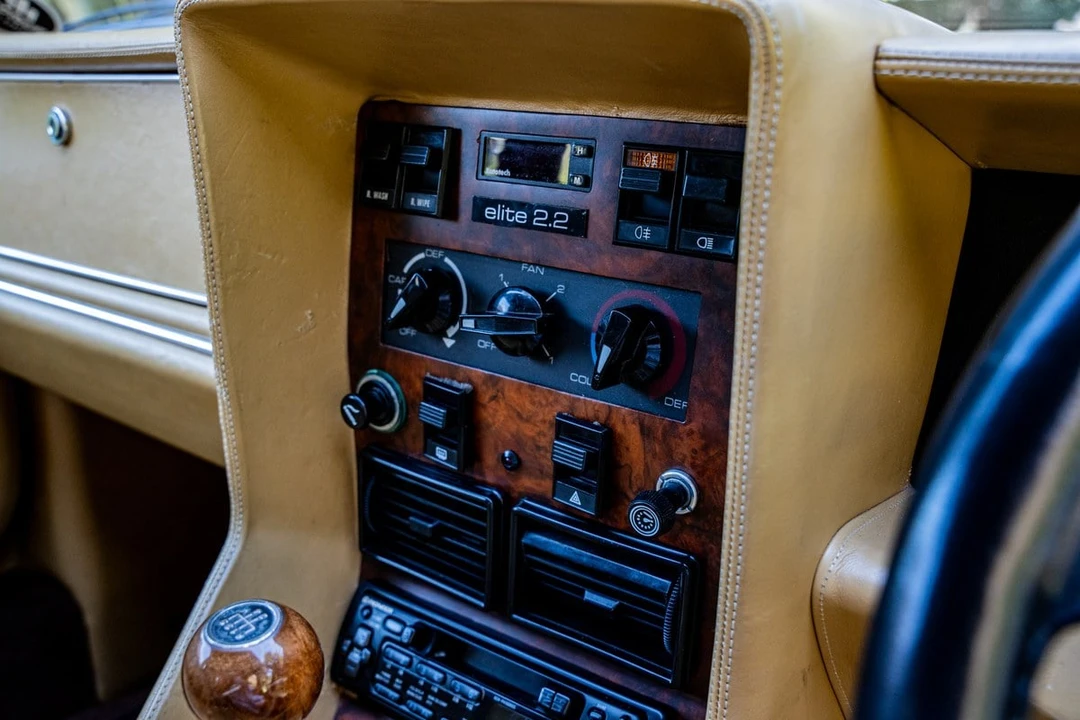 1981 Lotus Elite 2nd Gen - Image 25 of 31