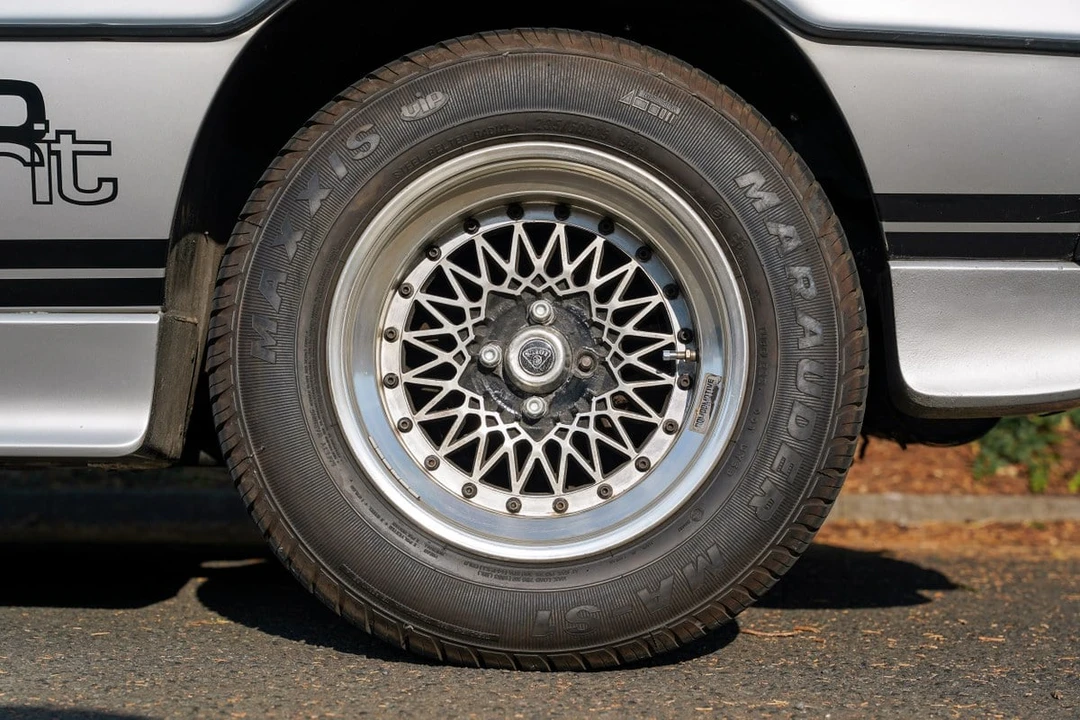 1981 Lotus Esprit Series 3 & Turbo - Image 29 of 30
