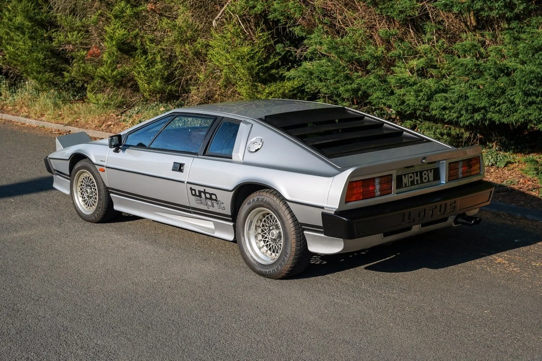 1981 Lotus Esprit Series 3 & Turbo - Image 24 of 30