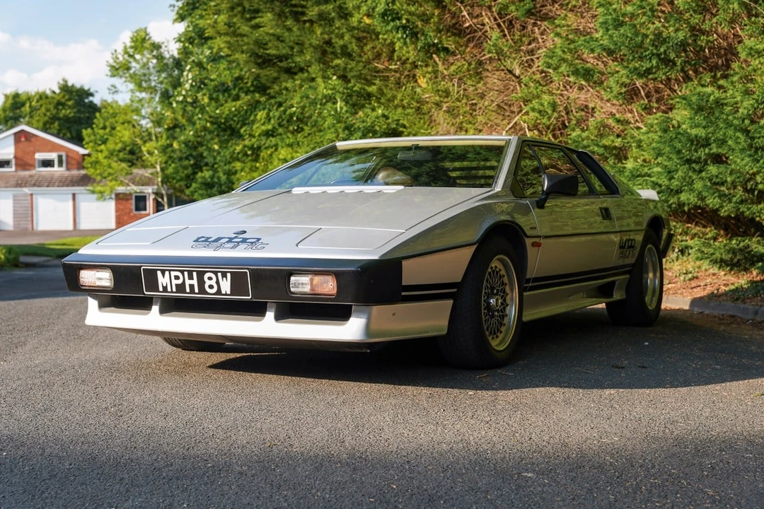 1981 Lotus Esprit Series 3 & Turbo - Image 2 of 30