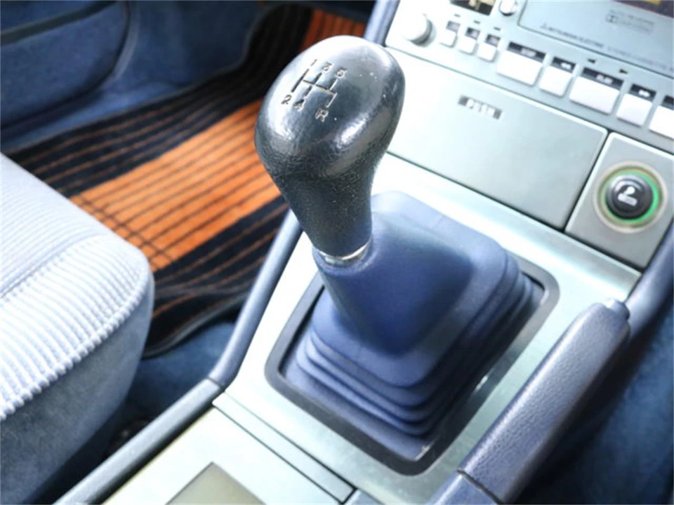 1981 Mazda HB Cosmo - Image 16 of 31