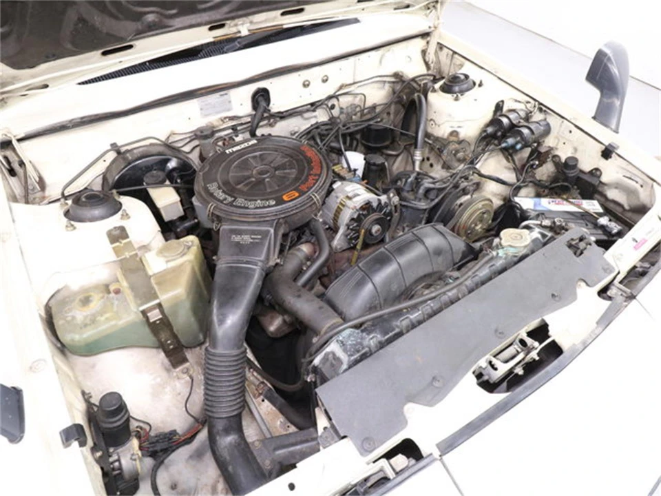1981 Mazda HB Cosmo - Image 24 of 31