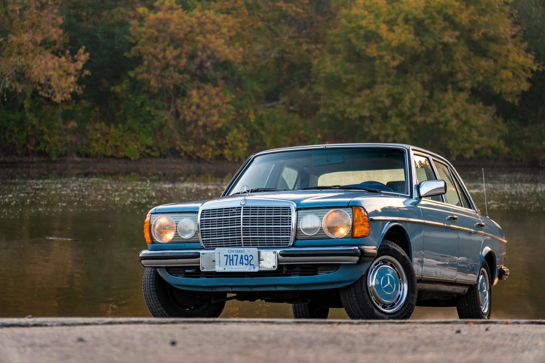 1981 Mercedes-Benz W123 Sedan - Image 14 of 31